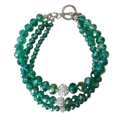 3-rijige groene kristalkralen armband met strass bolletjes en toggle sluiting