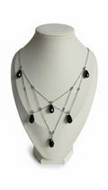Zilveren Waterval Ketting gedragen